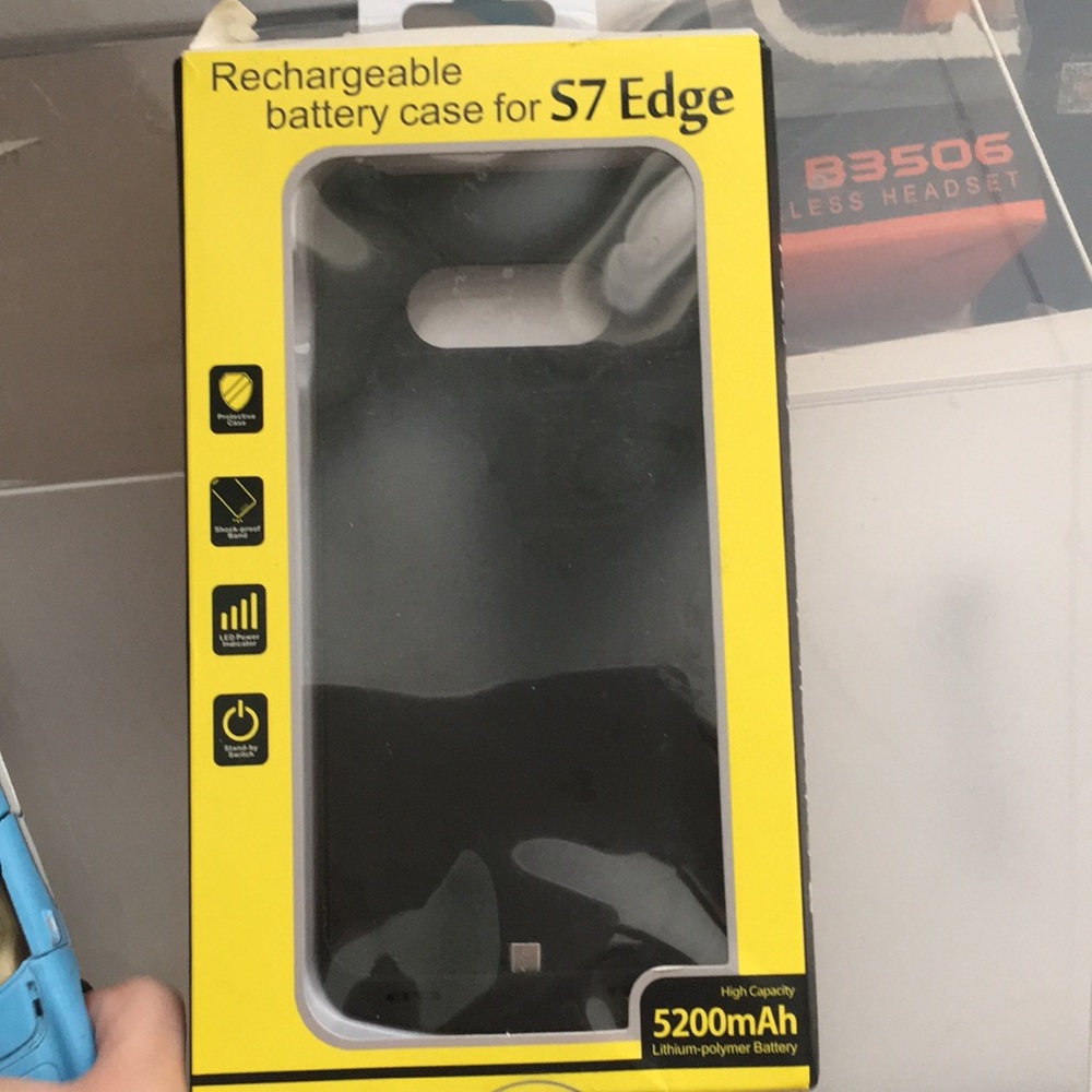Cell phone battery cases